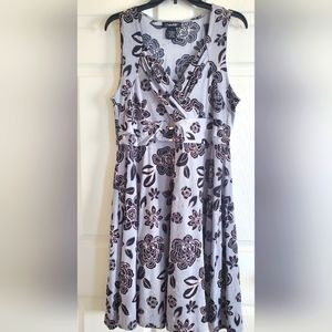 Candalite Floral Sleeveless"A" Dress. Size XL
